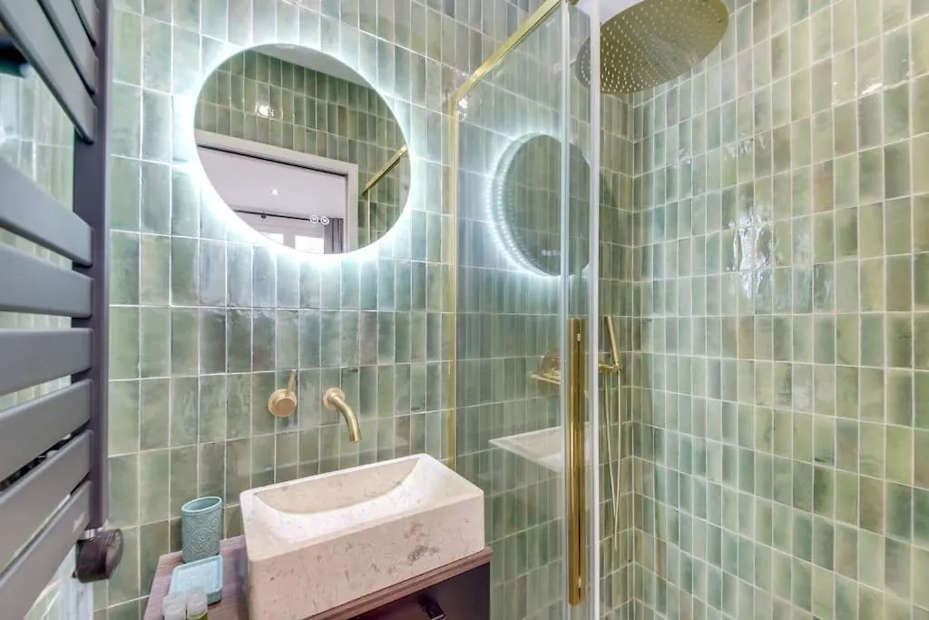 Luxueuse Maisonnette Au Coeur De Batignolles 17eme بيت للعطل *