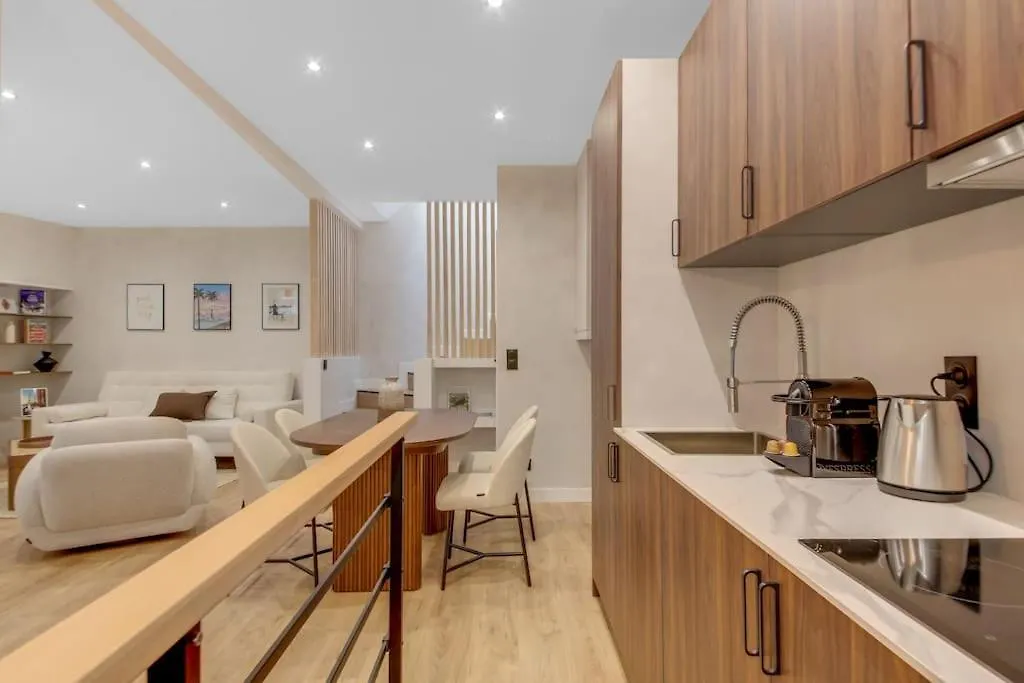 Luxueuse Maisonnette Au Coeur De Batignolles 17eme * باريس