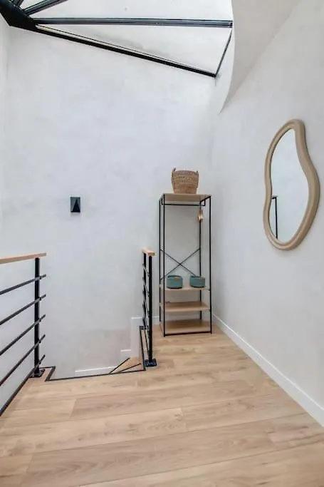 Luxueuse Maisonnette Au Coeur De Batignolles 17eme Paris